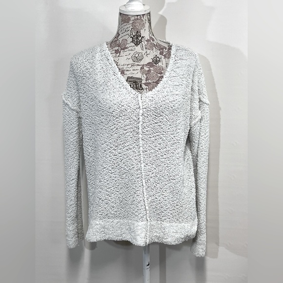 🛍️WARM & COZY Ivory boucle crew neck sweater size S. - Picture 1 of 12